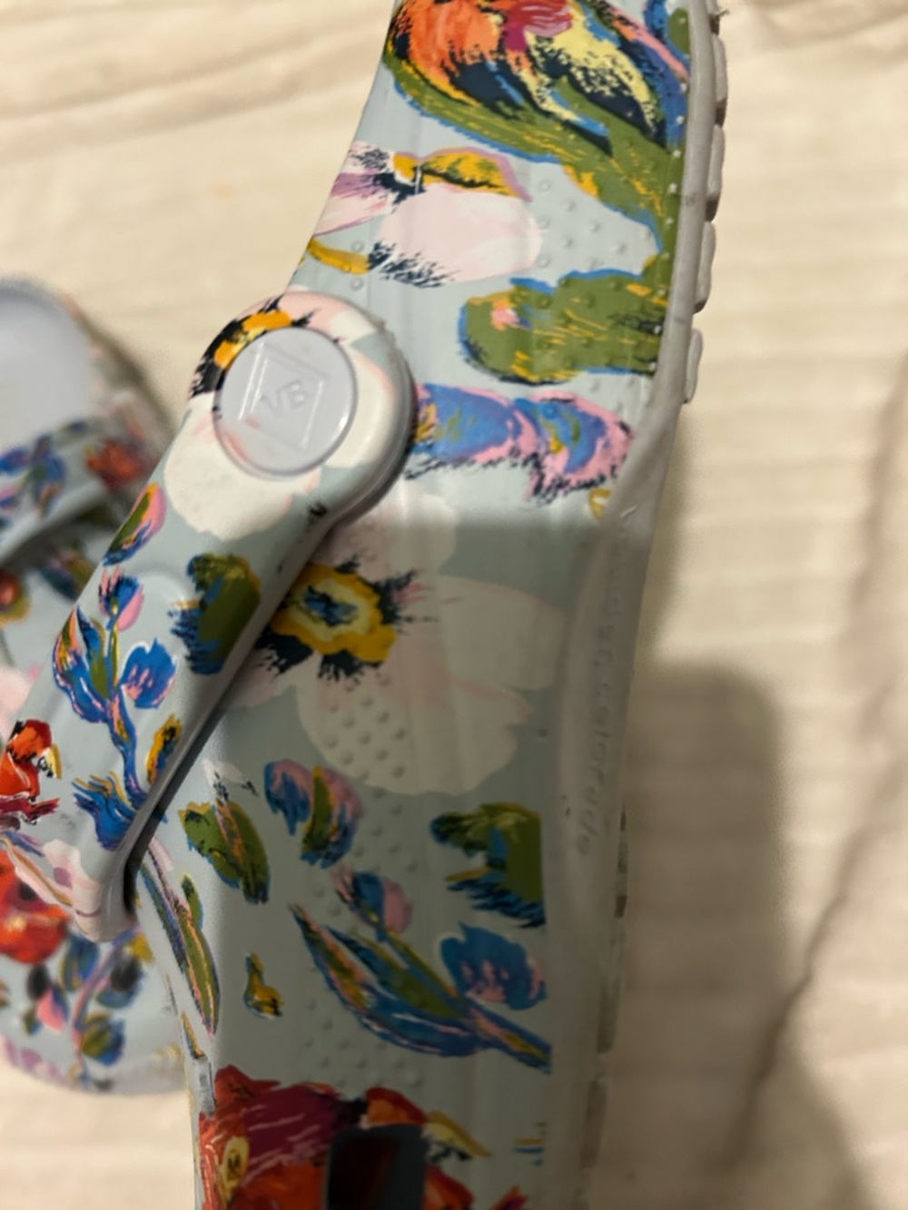 Kids Vera Bradley x Crocs Blue Floral 6 J - Picture 7 of 13